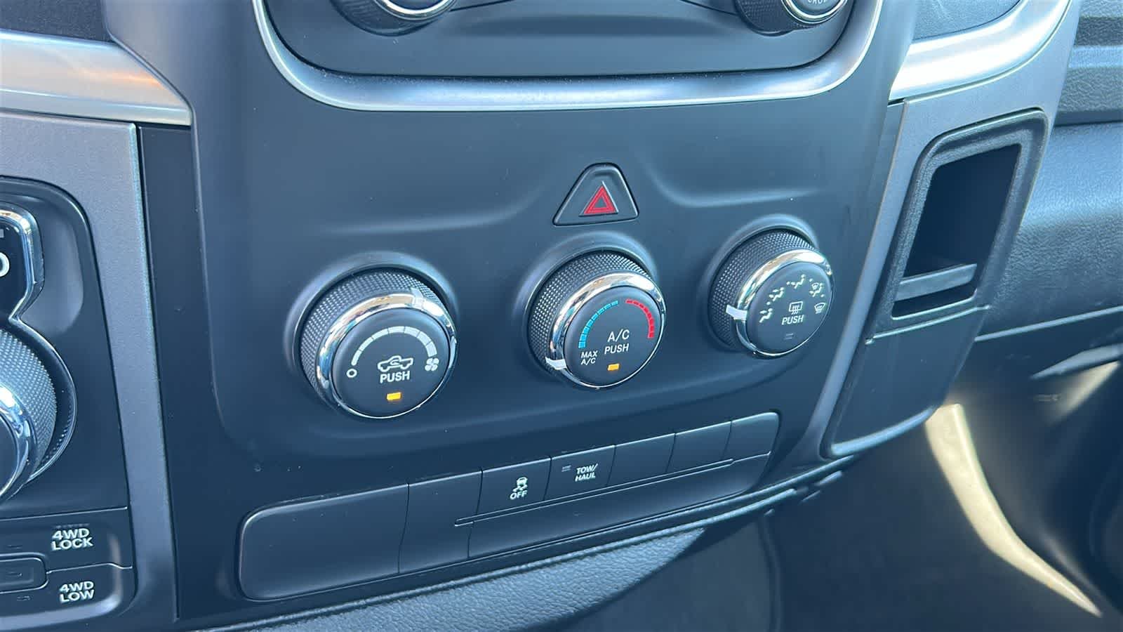 2022 RAM Ram 1500 Classic SLT - Photo 14