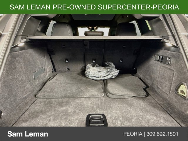 Used 2025 Gray BMW xDrive50 image 28