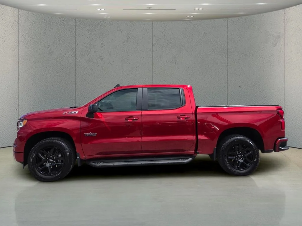 Used 2024 Red Chevrolet RST image 2