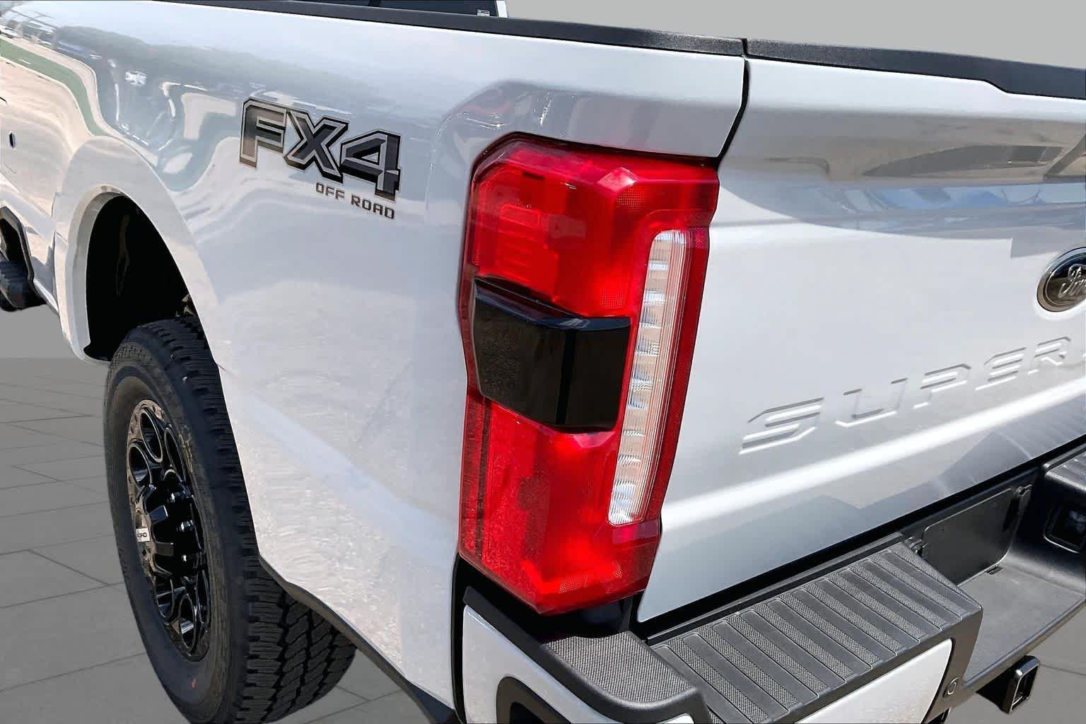 New 2026 Avalanche Ford LARIAT image 14