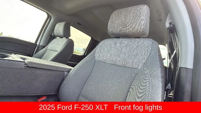 2025 Ford F-250 Super Duty XLT - Photo 11