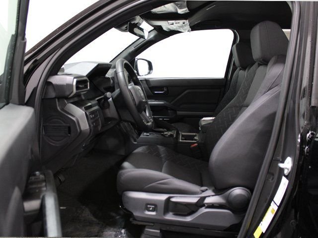 2026 Toyota Tacoma SR5 - Photo 4