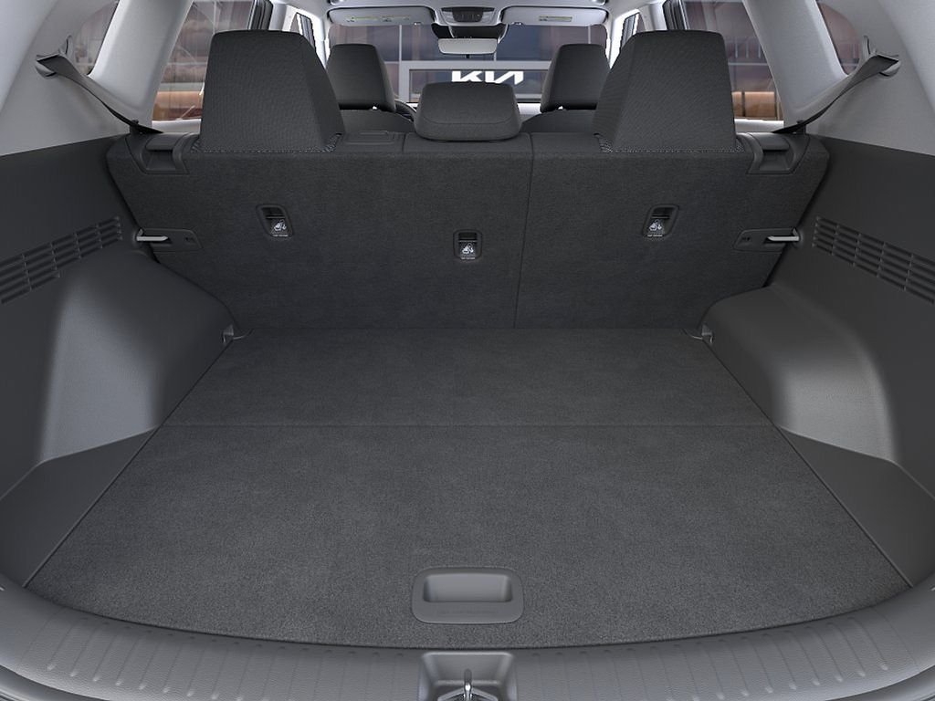 New 2026 Snow White Pearl Kia LX image 19