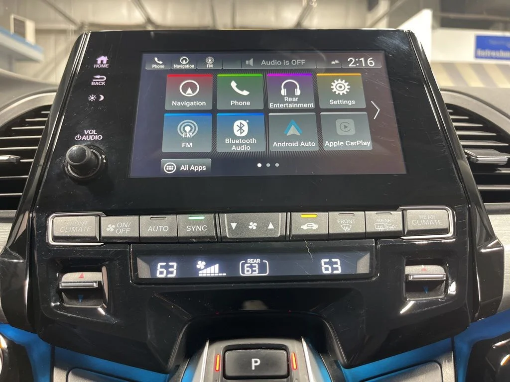 Used 2022 Modern Steel Metallic Honda Touring image 19