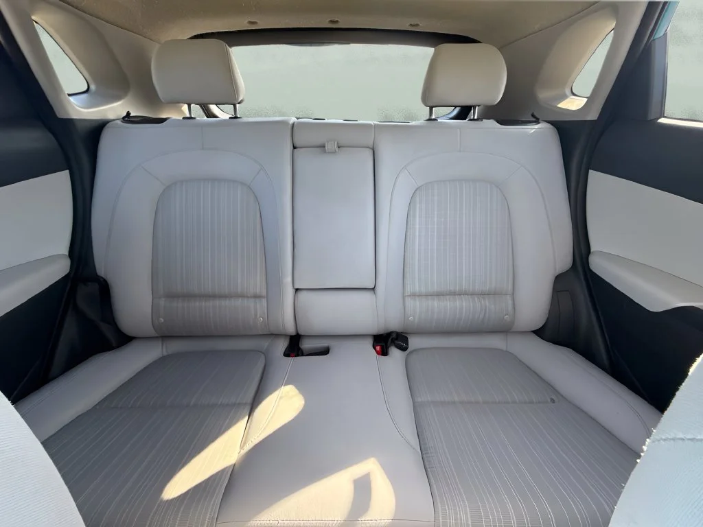Used 2022 Green Hyundai SEL image 10
