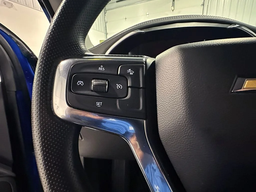 Used 2025 Blue Chevrolet LT image 34