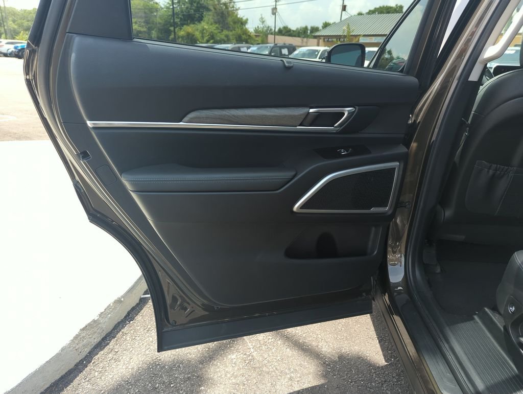 Used 2021 Green Kia EX image 29