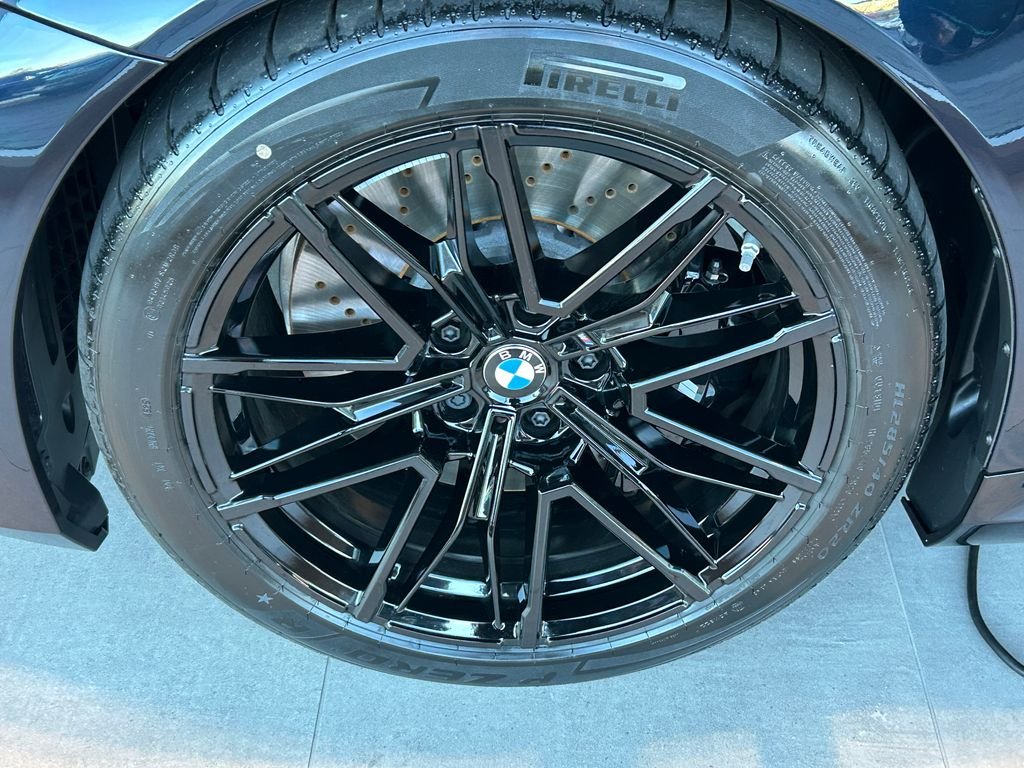 New 2027 Carbon Black Metallic BMW Base image 10