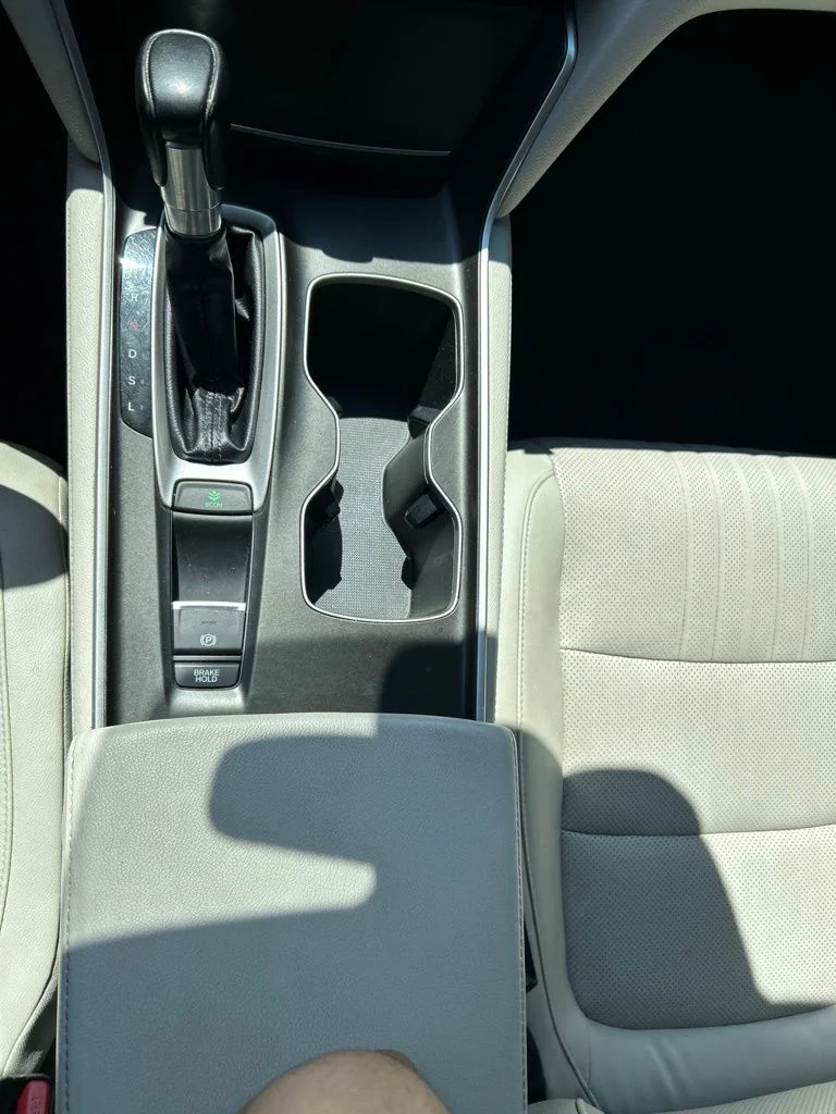 Used 2018 White Honda EX-L image 13