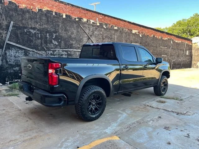 2026 Chevrolet Silverado 1500 ZR2 - Photo 8