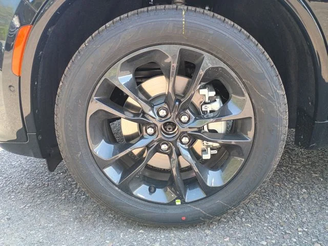 New 2026 Diamond Black Clear-Coat Exterior Paint Dodge GT Plus image 23