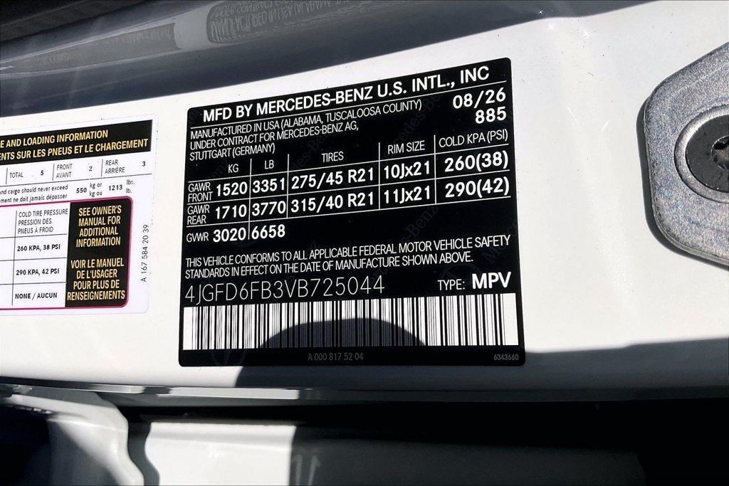 New 2027 MANUFAKTUR Moonlight White Metallic Mercedes-Benz GLE 450 image 12
