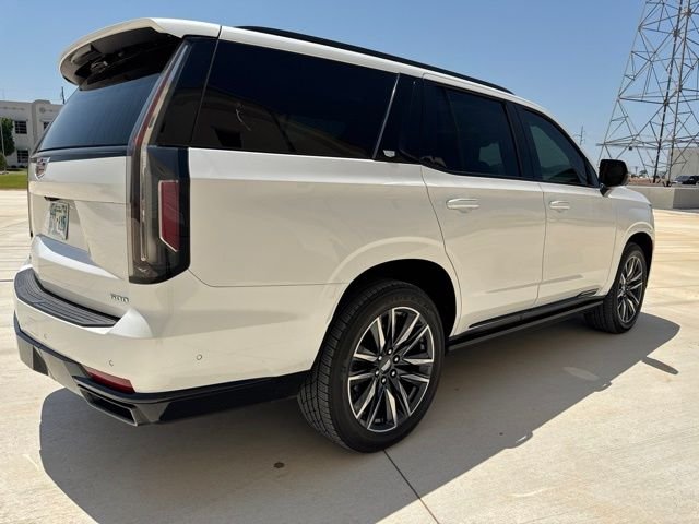 Used 2021 White Cadillac Sport Platinum image 5