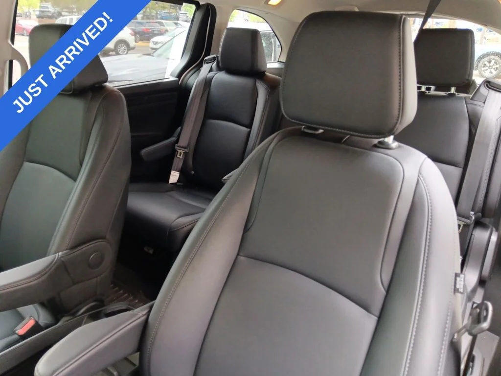 Used 2026 Platinum White Pearl Honda EX-L image 6