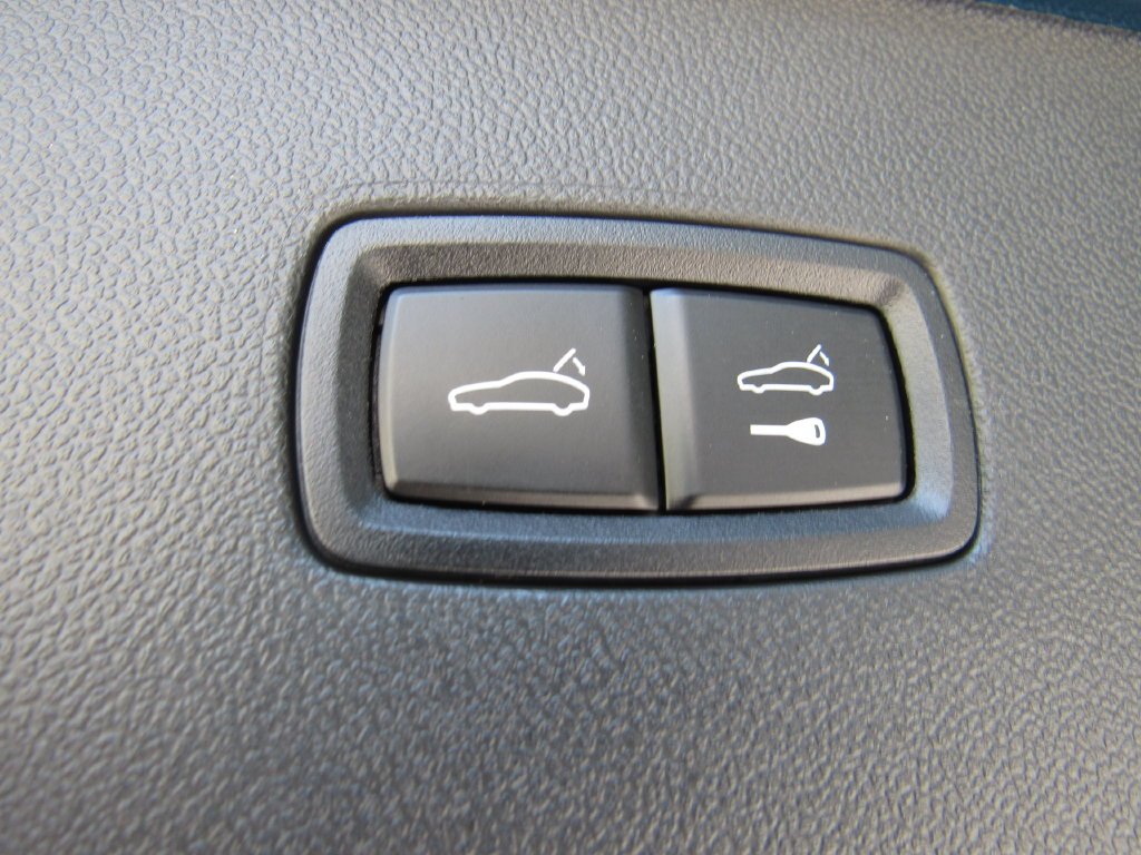 2025 Porsche Cayenne Coupe S E-Hybrid - Photo 19