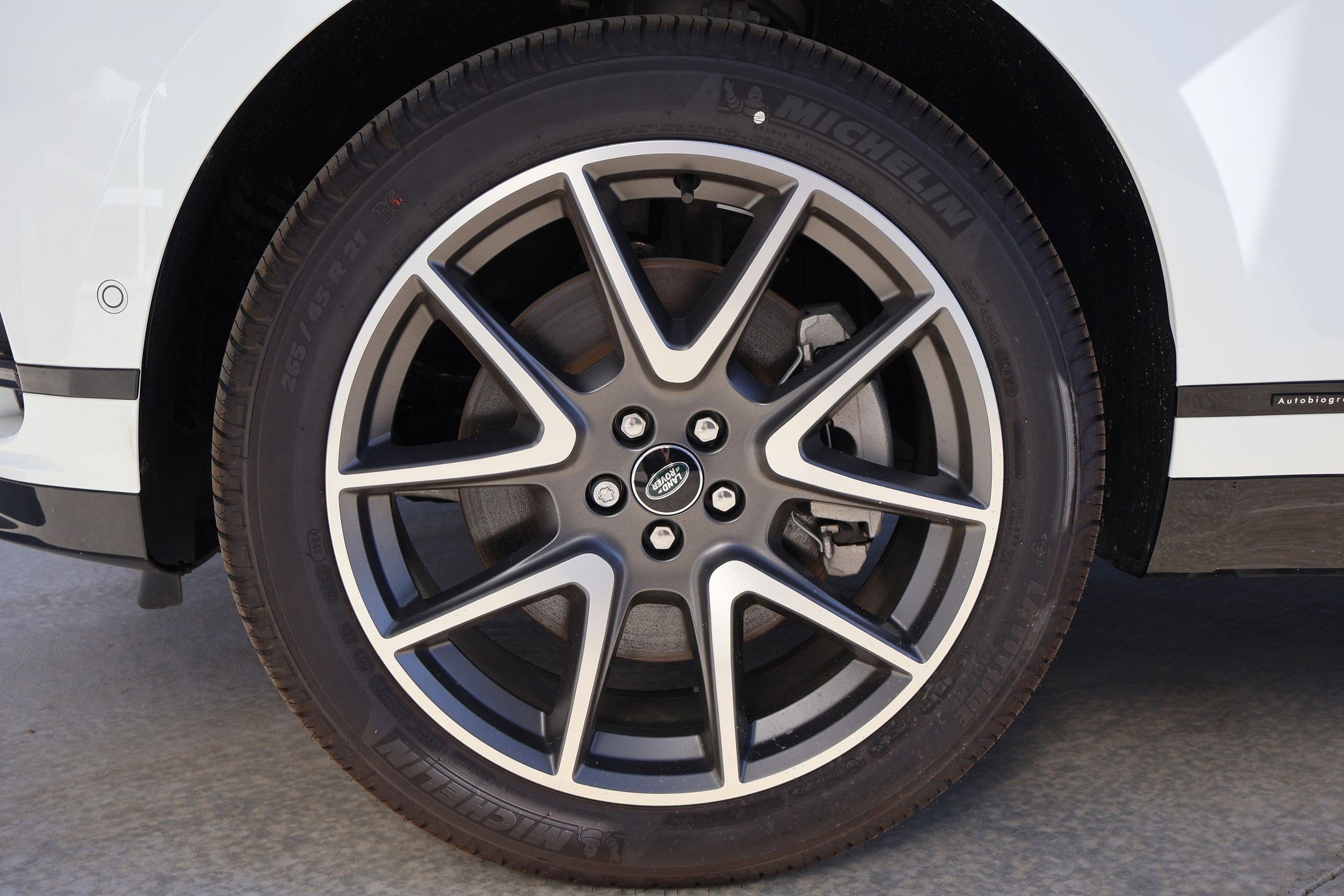 2026 Land Rover Range Rover Velar Autobiography - Photo 17