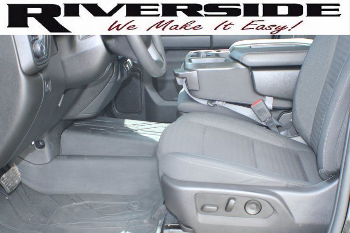 Used 2024 Black Chevrolet Custom image 13