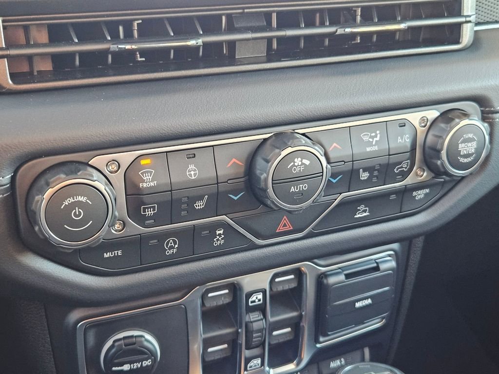 New 2026 Reign Exterior Paint Jeep Mojave image 23