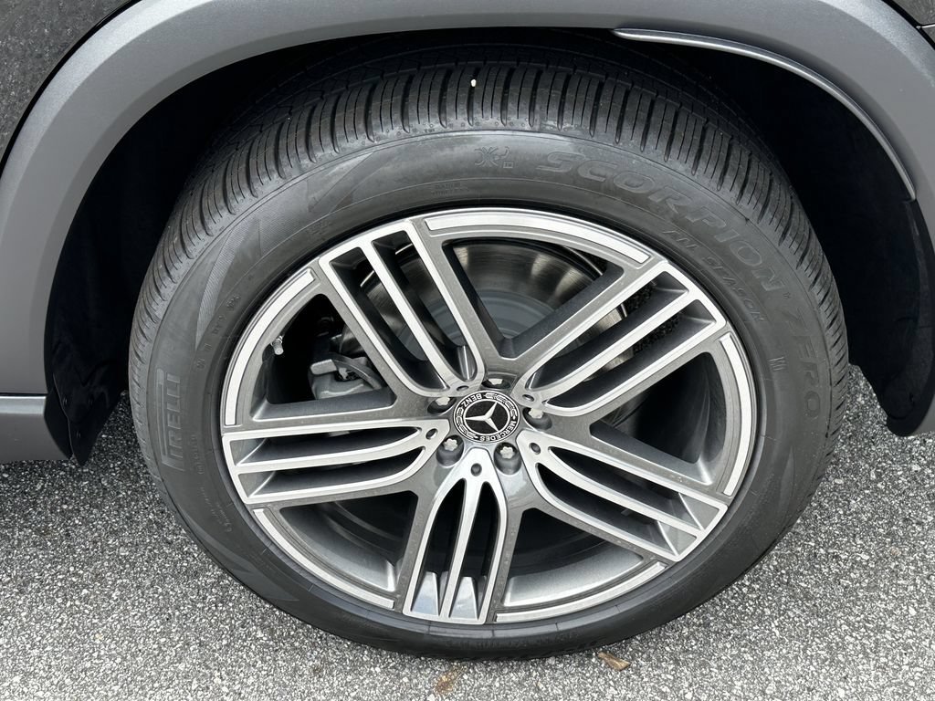 New 2026 Black Mercedes-Benz GLS 450 image 60