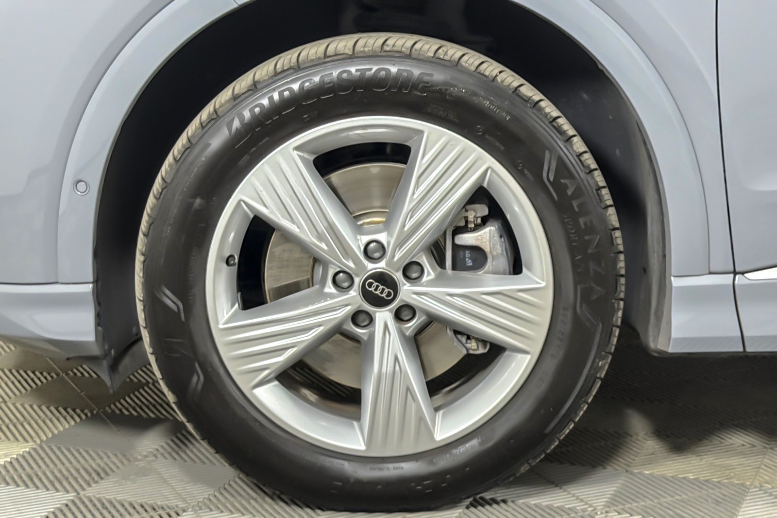 Used 2023 Pebble Gray Audi Premium Plus 50 quattro image 25