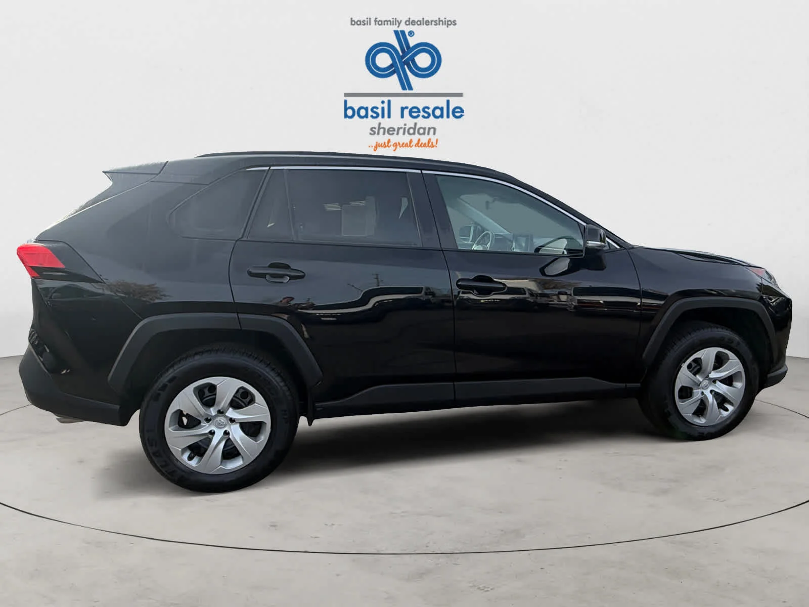 Used 2021 Midnight Black Metallic Toyota LE image 9