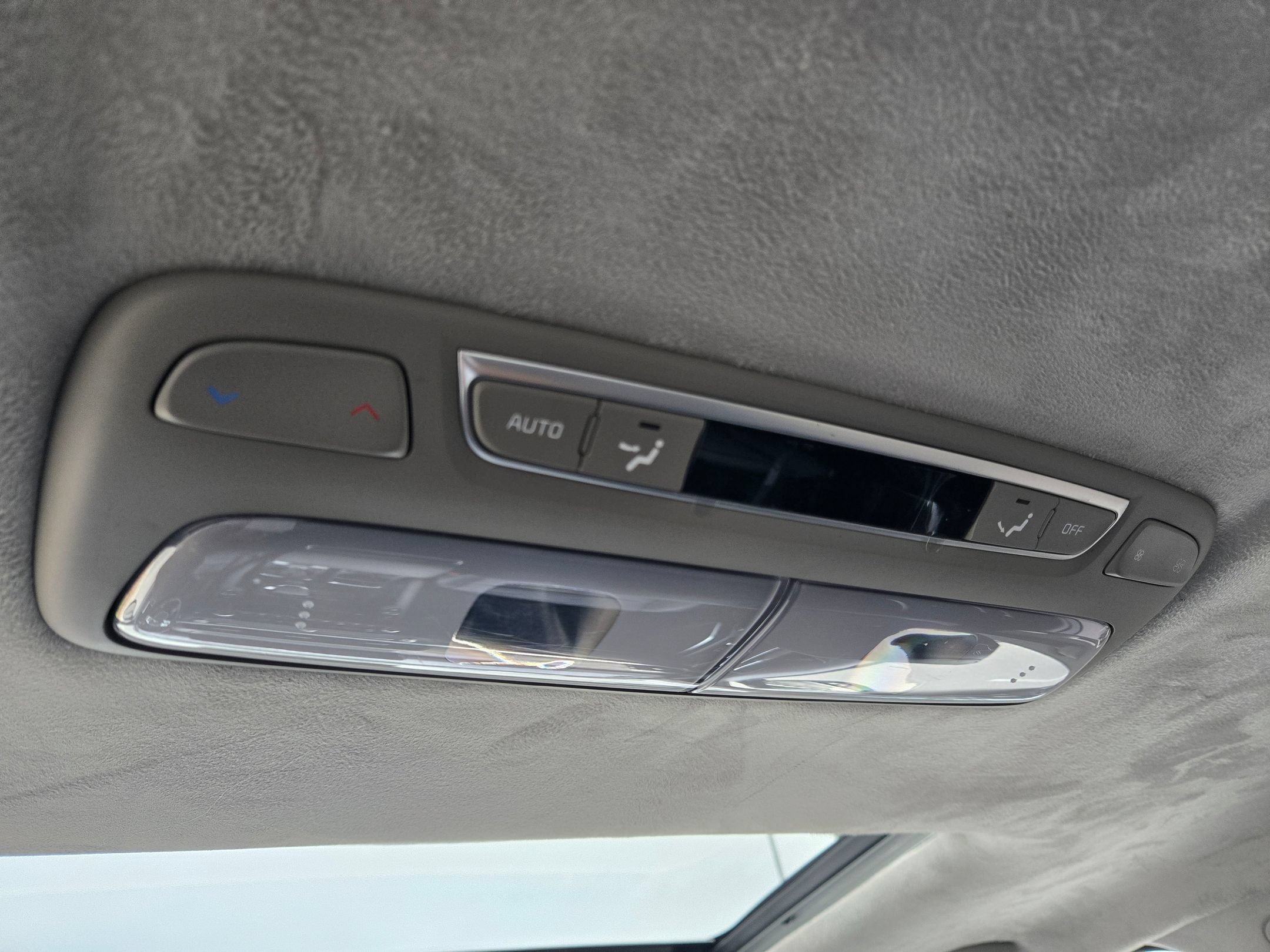 Used 2022 Ebony Black Kia SX image 33