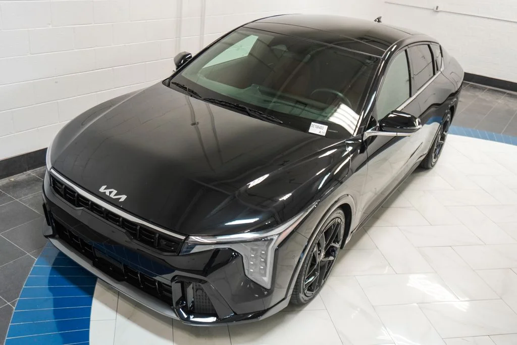 Used 2025 Black Kia GT-Line Turbo image 37