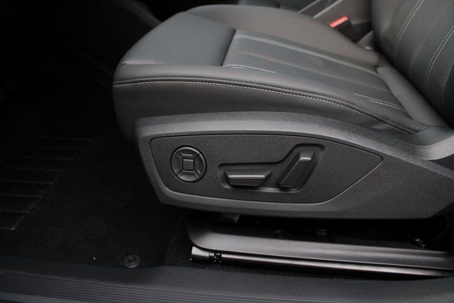 Used 2025 Black Audi Premium Plus image 5