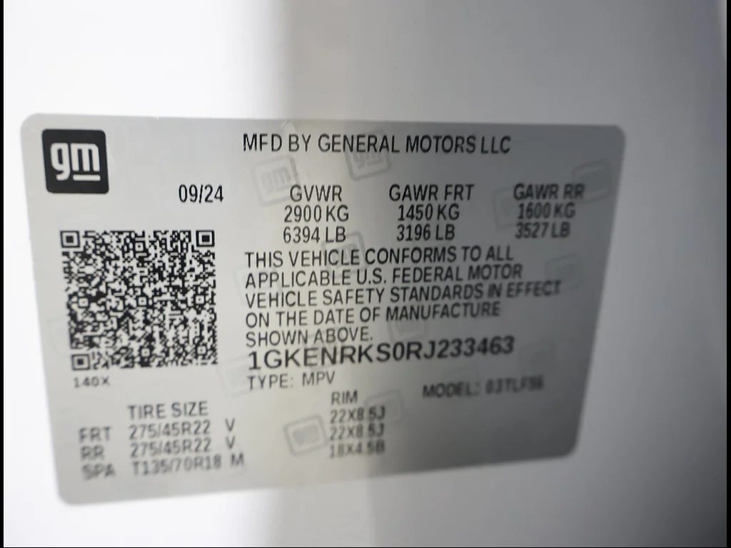 Used 2024 Summit White GMC Denali image 13
