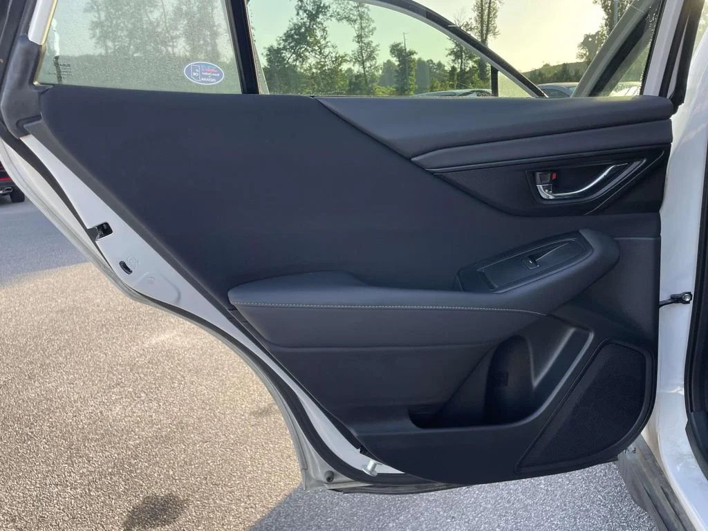 2024 Subaru Outback Premium - Photo 2