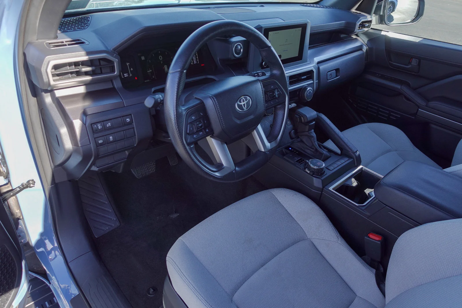 Used 2025 Heritage Blue Toyota SR5 image 9
