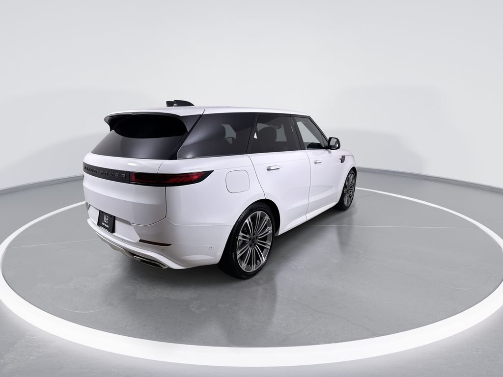 New 2026 Fuji White Land Rover Dynamic SE image 8