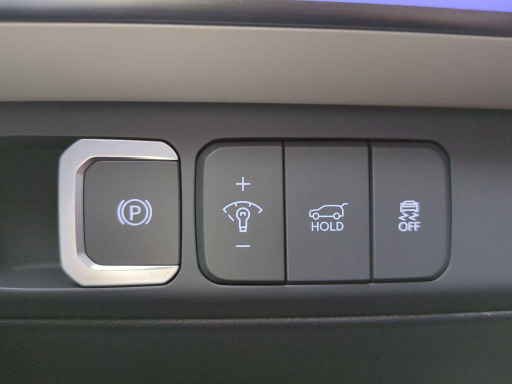 New 2026 White Hyundai Calligraphy FWD image 31