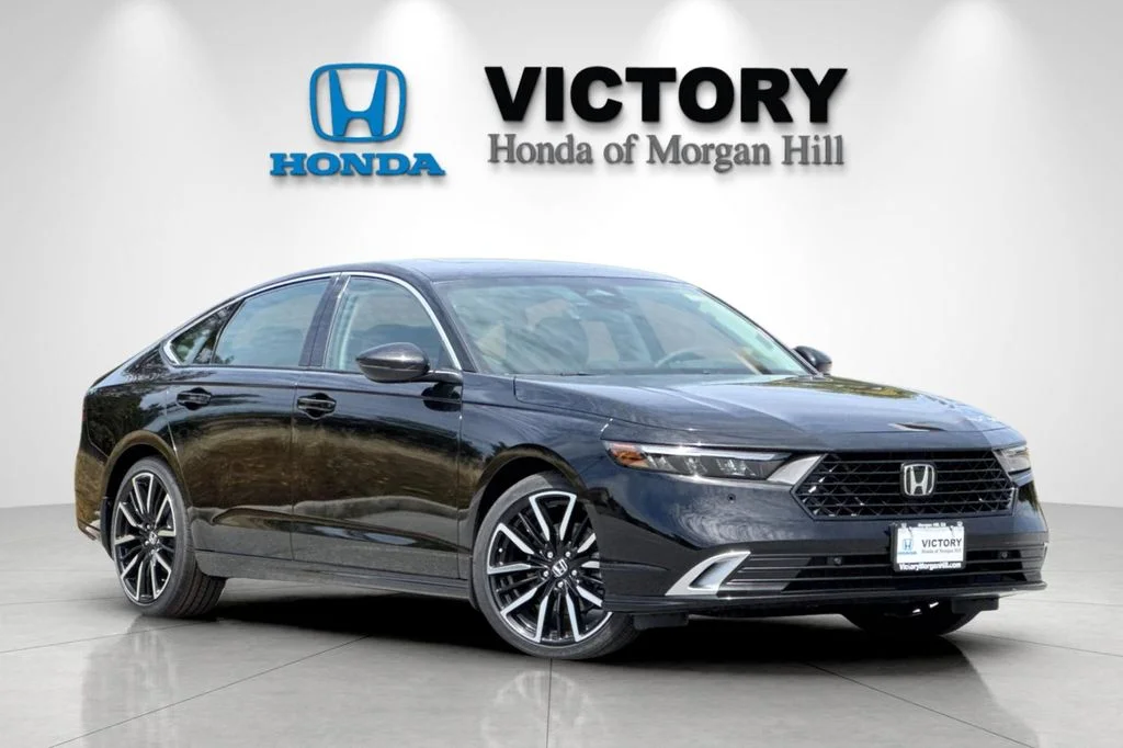 New 2026 Crystal Black Pearl Honda Touring image 2