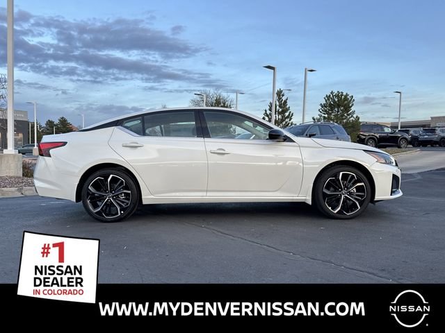 New 2025 Pearl White TriCoat Nissan 2.5 SR image 3