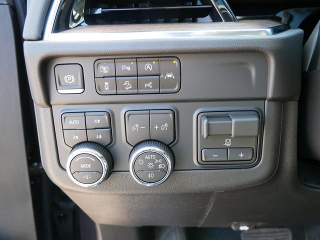 2026 Chevrolet Suburban High Country - Photo 14