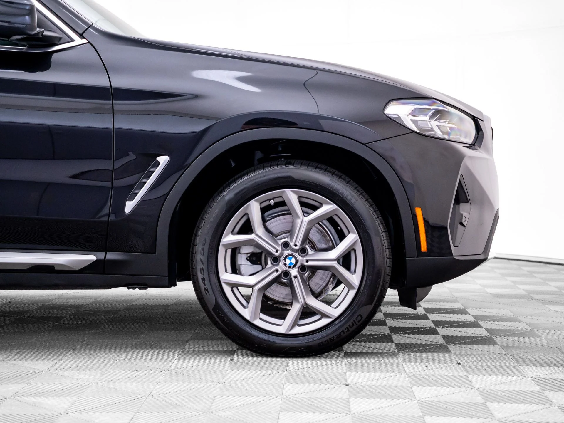 Used 2023 Black BMW xDrive30i image 38