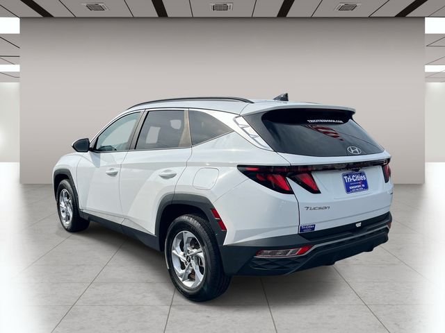 Used 2024 White Hyundai SEL image 6