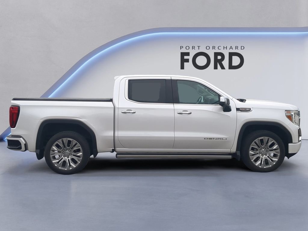 Used 2022 White Frost Tri-Coat GMC Denali image 8