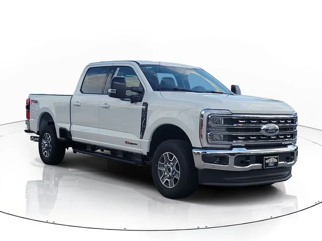 New 2026 Oxford White Ford Lariat image 3