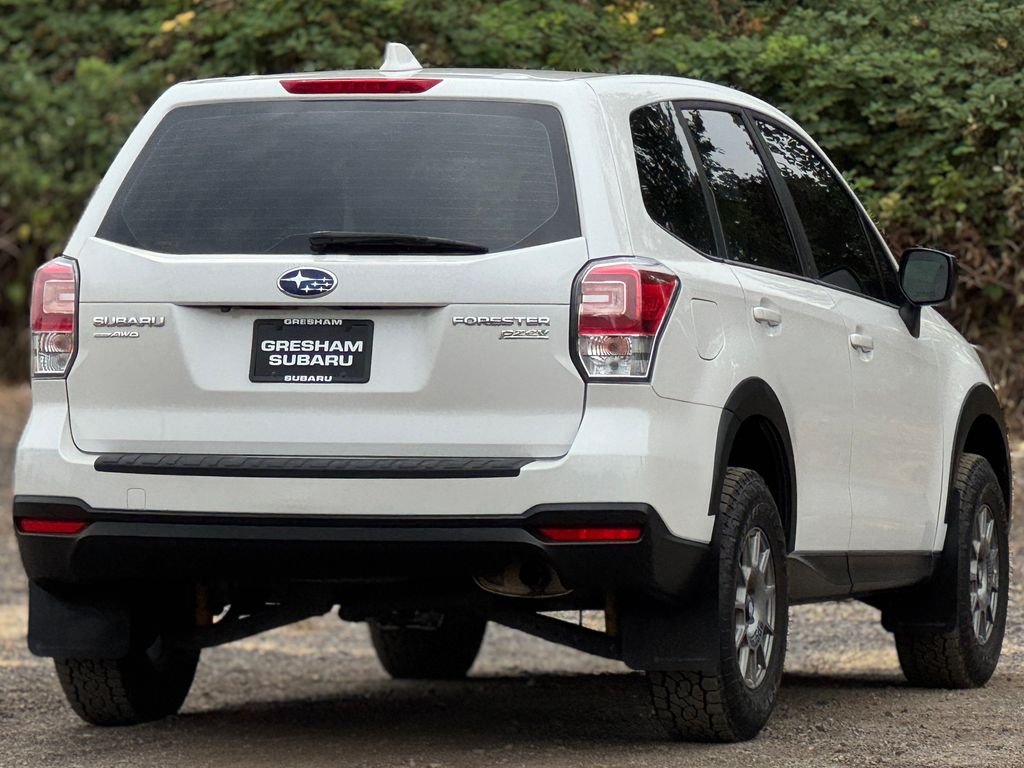 Used 2017 Crystal White Pearl Subaru 2.5i image 6