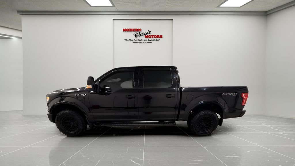 Used 2016 Black Ford XLT image 4