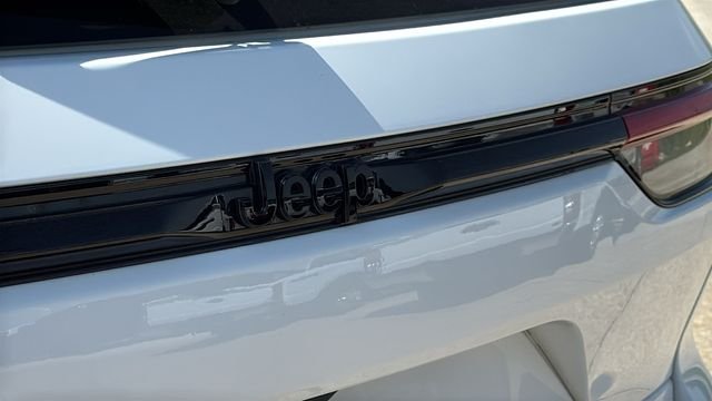 Certified Used 2025 White Jeep Altitude image 11