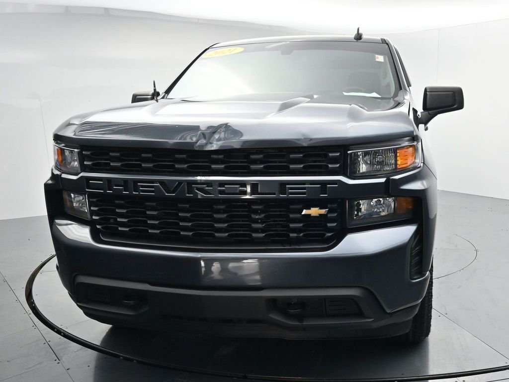 Used 2021 Gray Chevrolet Custom image 3