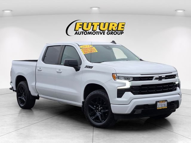 Used 2024 White Chevrolet RST image 1