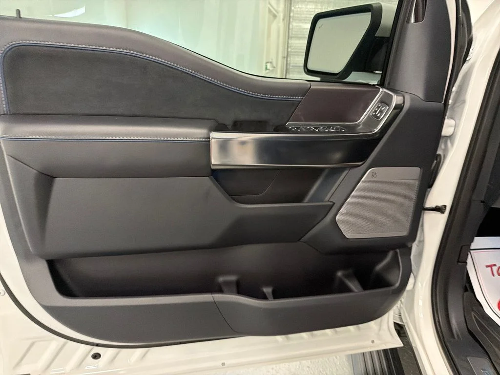 Used 2025 White Ford Platinum image 11