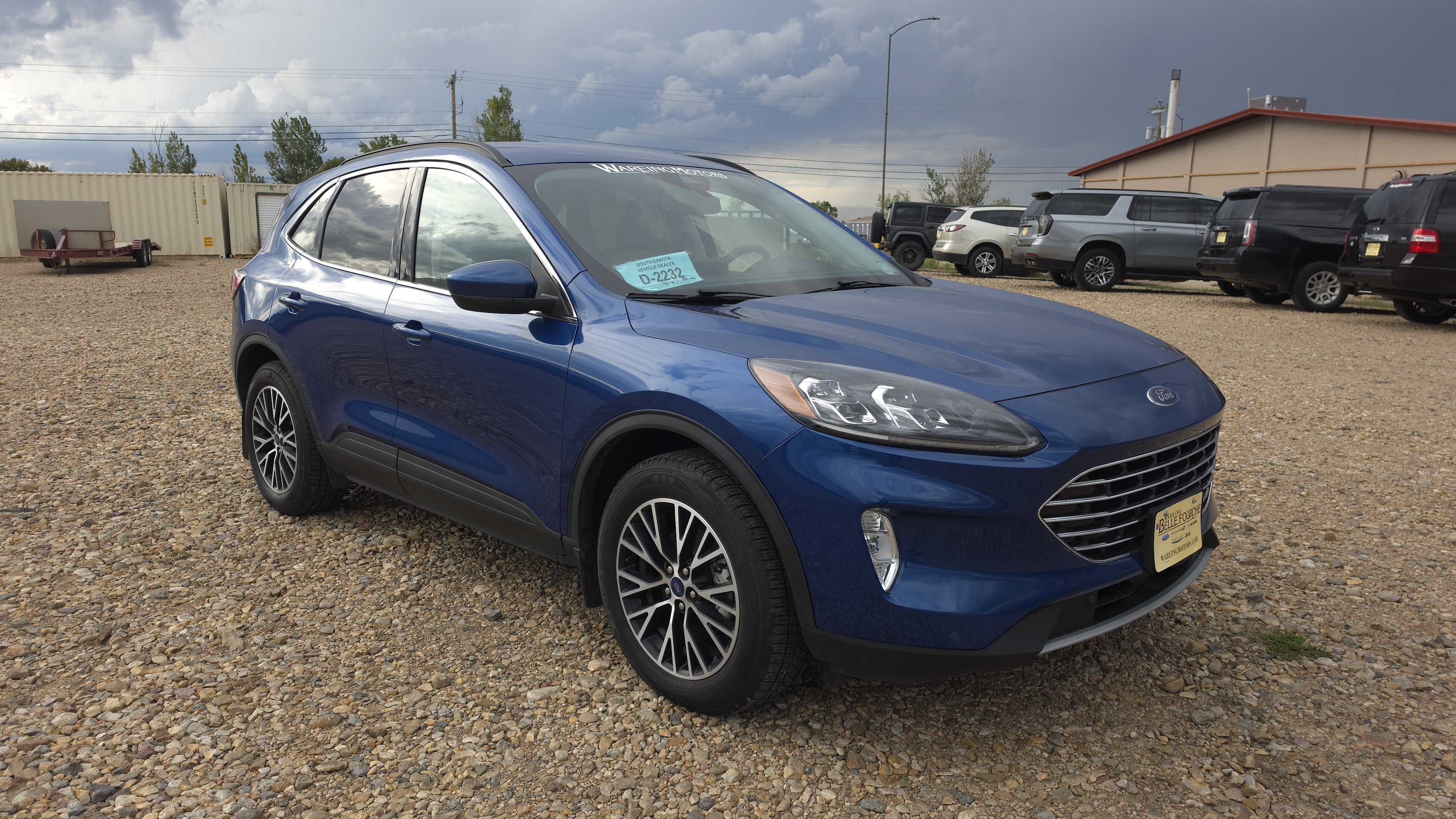 Used 2022 Blue Ford Titanium Plug-In Hybrid image 9