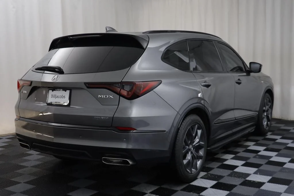 Used 2023 Liquid Carbon Metallic Acura A-Spec image 17