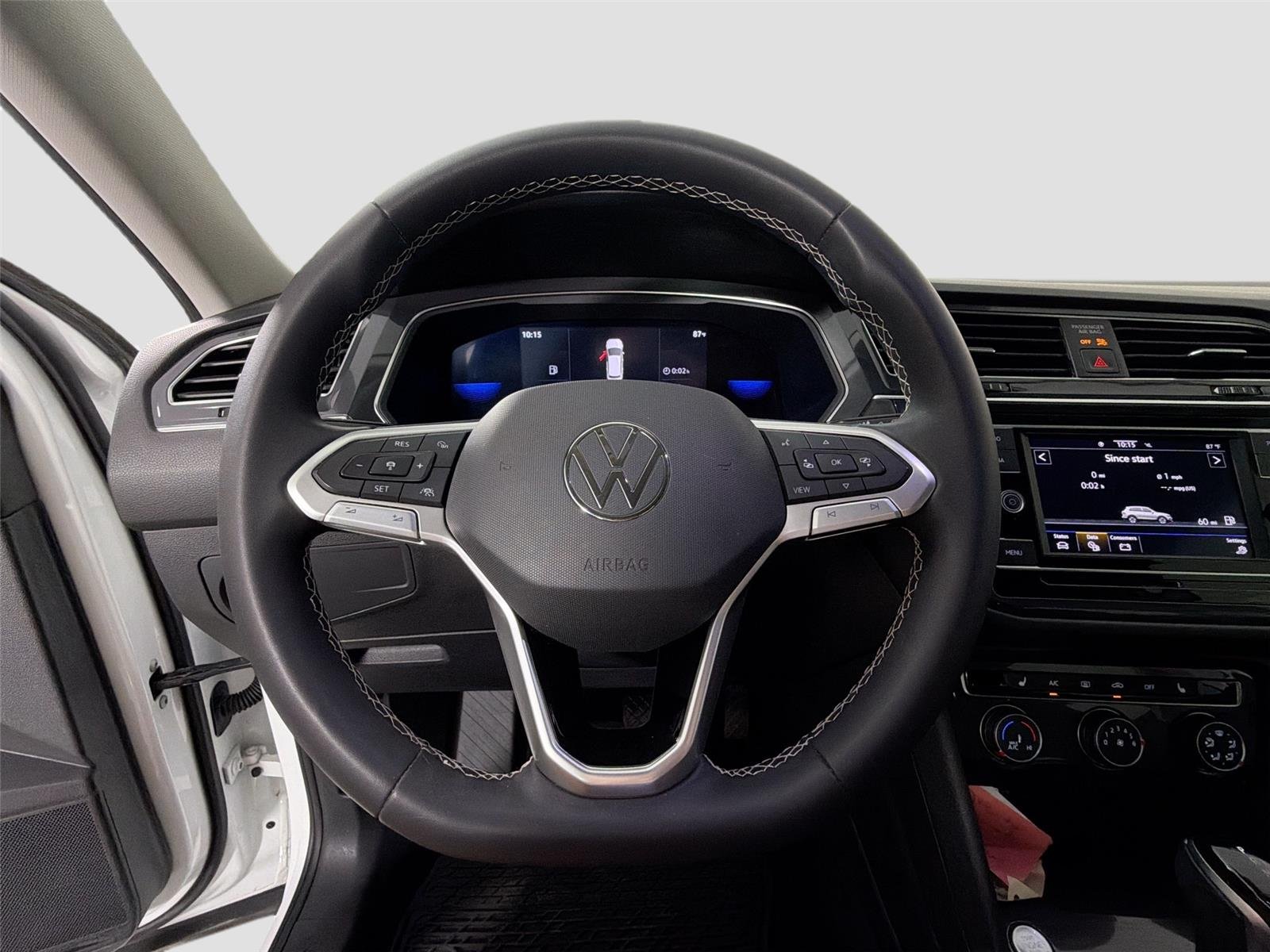 Certified Used 2023  Volkswagen S image 11