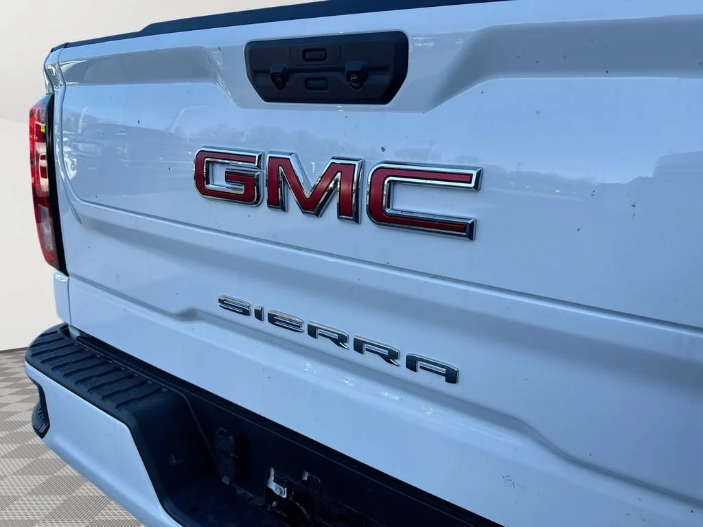 New 2026 Summit White GMC Elevation image 26